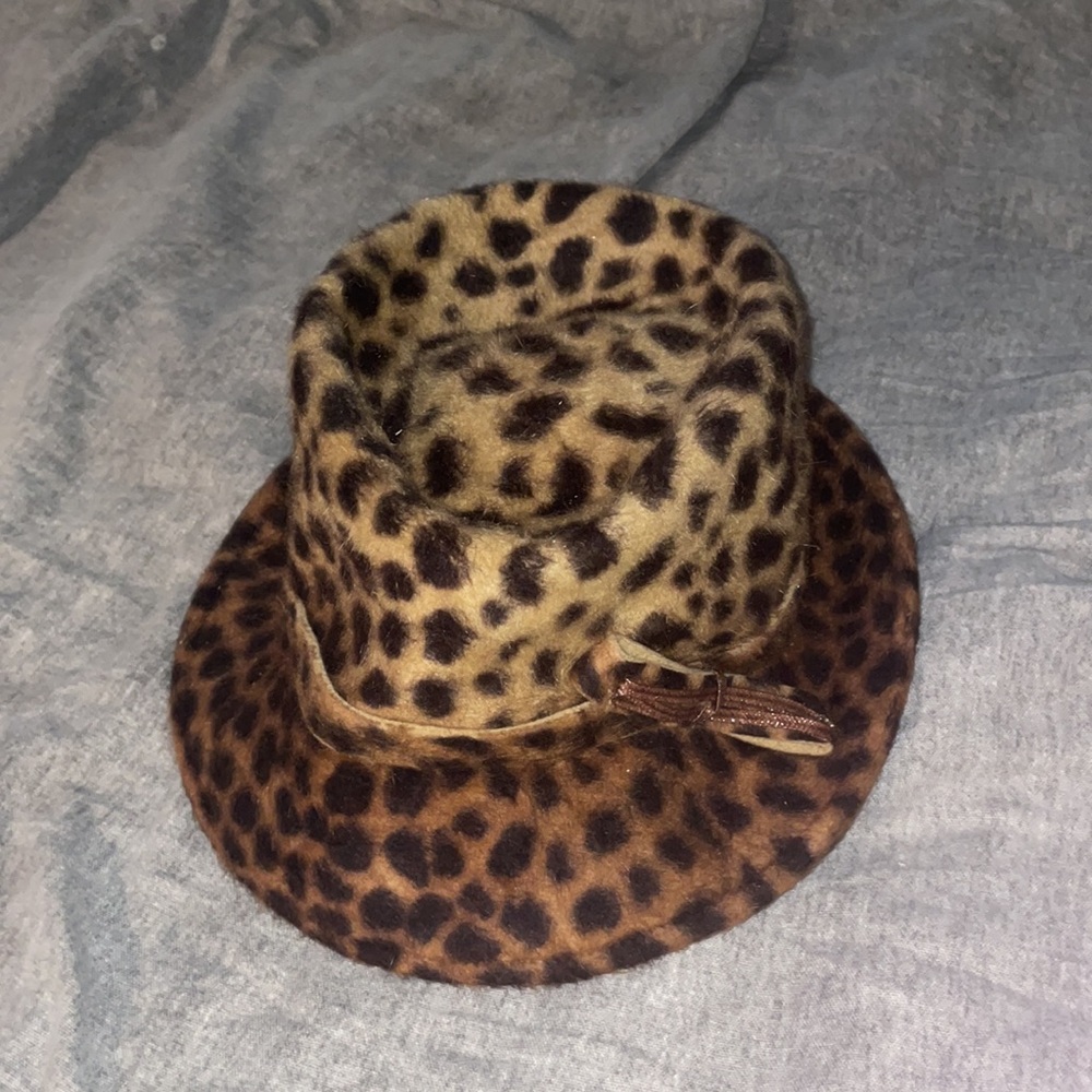 Jennifer Ouellette Leopard Print Vintage Felt Fedora Size large
